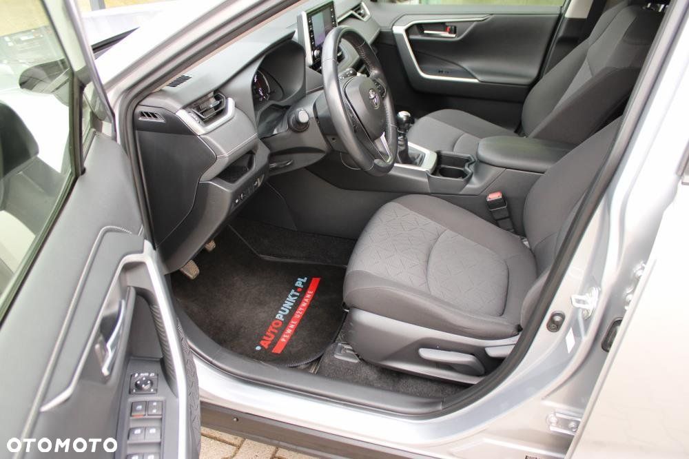 Toyota RAV4 - 11