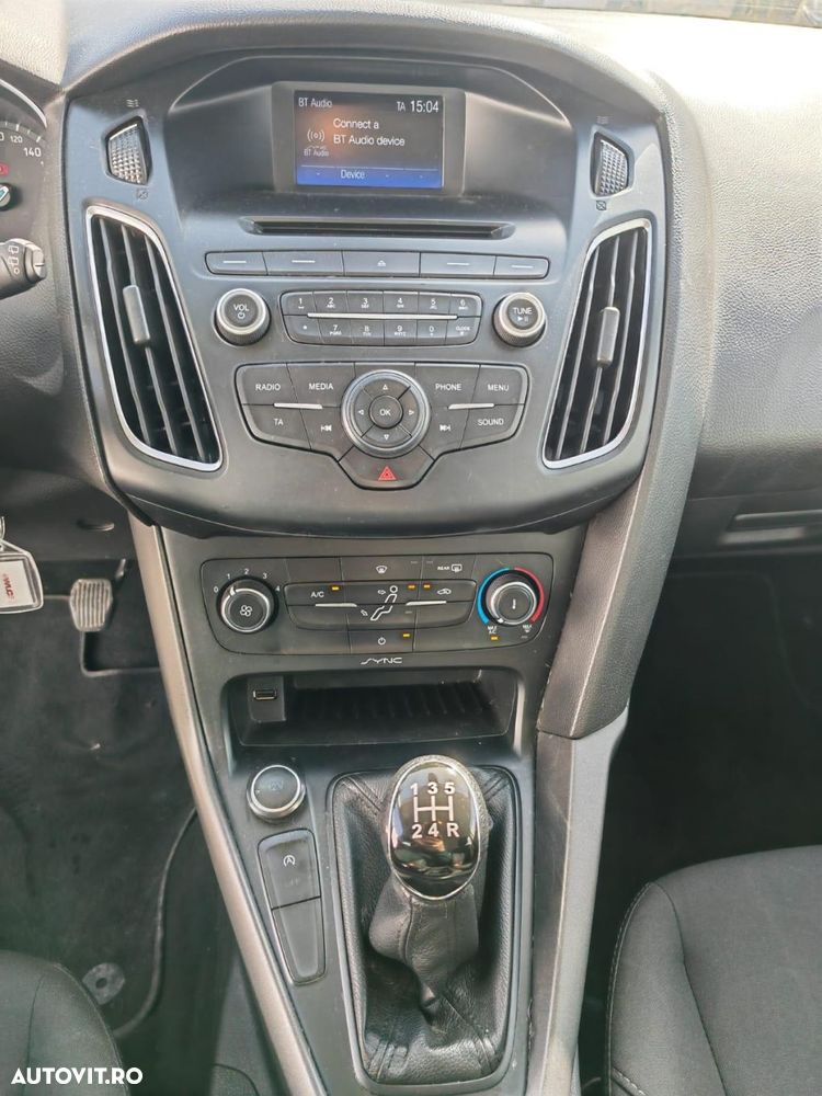 Ford Focus 1.0 EcoBoost Trend - 9