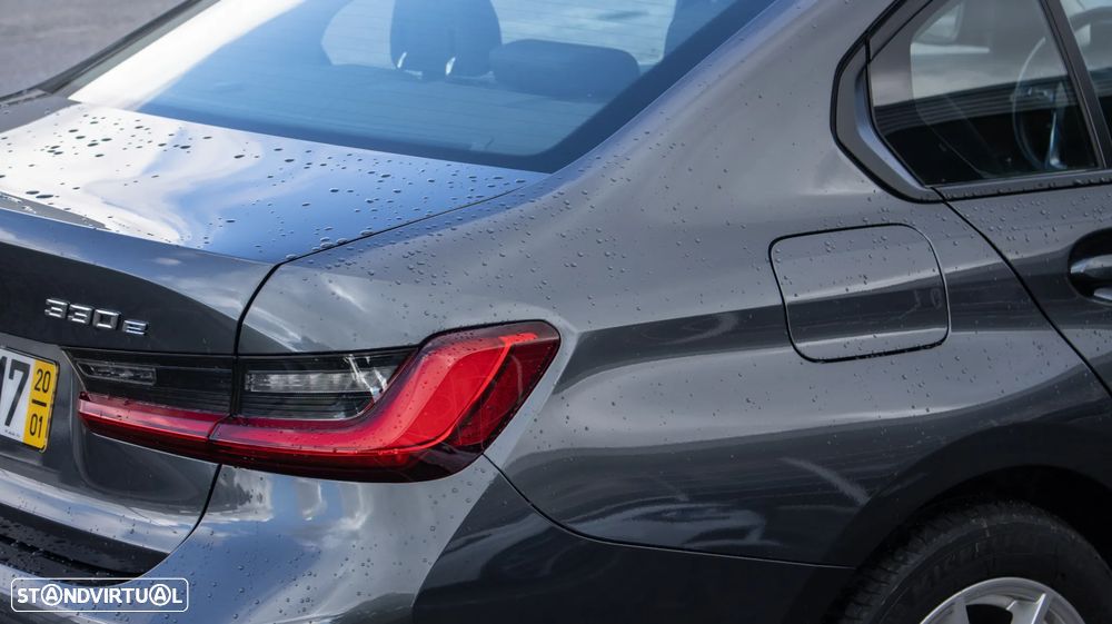 BMW 330 e Corporate Edition Auto - 12