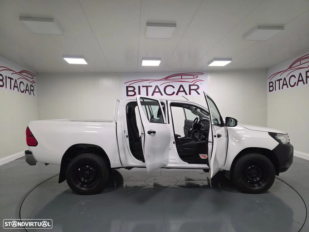 Toyota HILUX  2.4 D-4D 2WD CD - 37