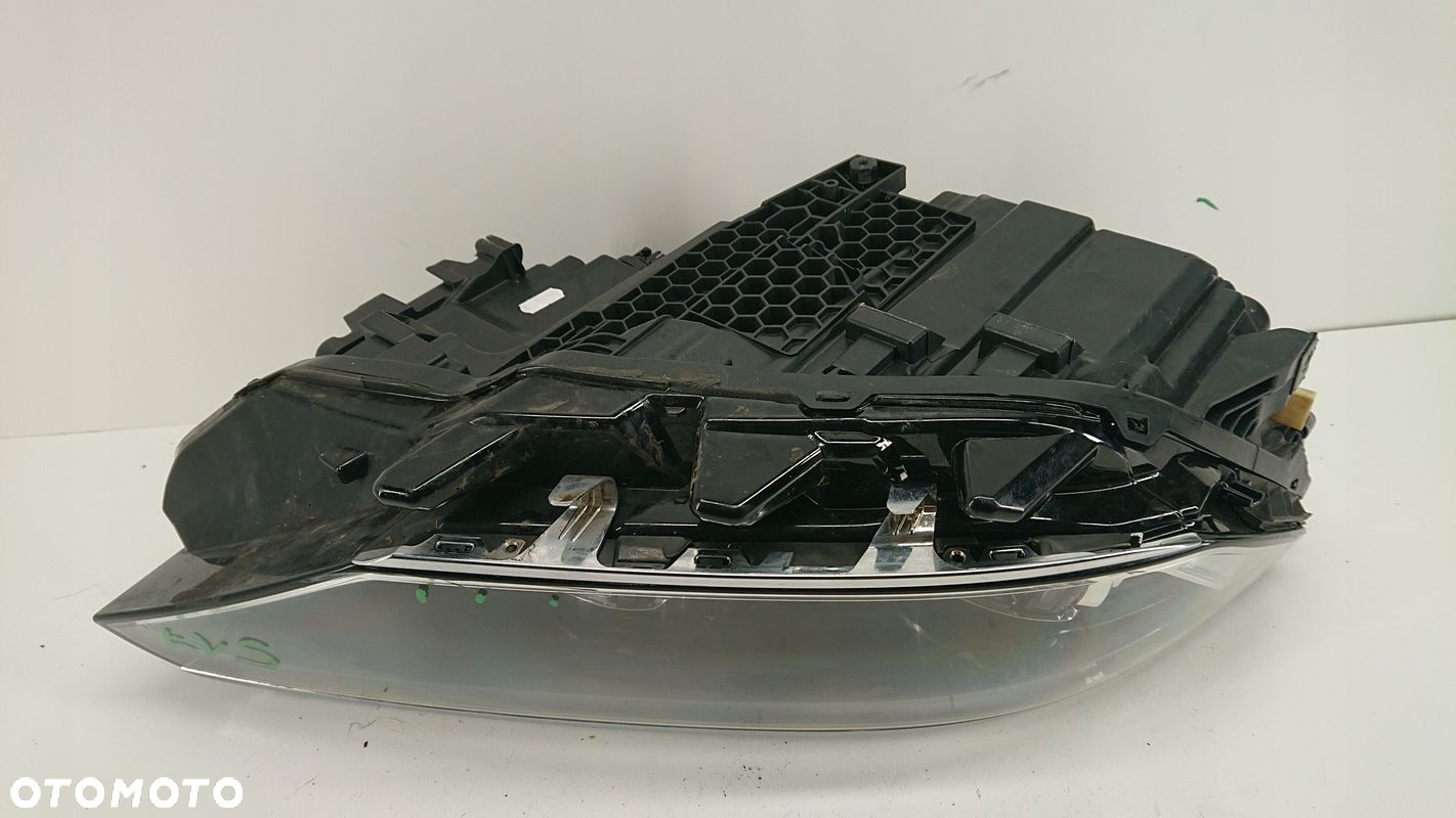 VW Passat B8 Lift 3G LED lampa prawa przednia - 8