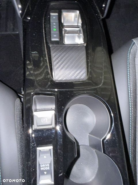 Peugeot 2008 1.2 PureTech Allure Pack S&S EAT8 - 20