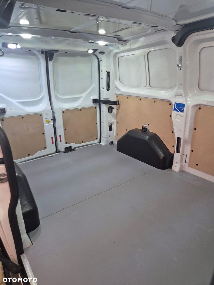 Ford Transit Custom - 20