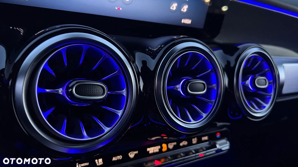 Mercedes-Benz GLB 220 d 4-Matic AMG Line 8G-DCT - 28