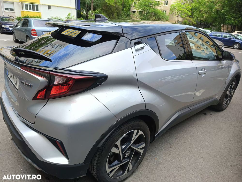 Toyota C-HR 2.0 HSD 184 CP 4x2 CVT Classy Bi-Tone - 13