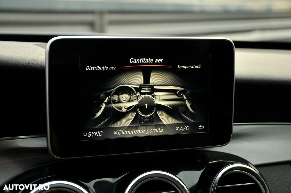 Mercedes-Benz C 220 d 4MATIC Aut. - 24