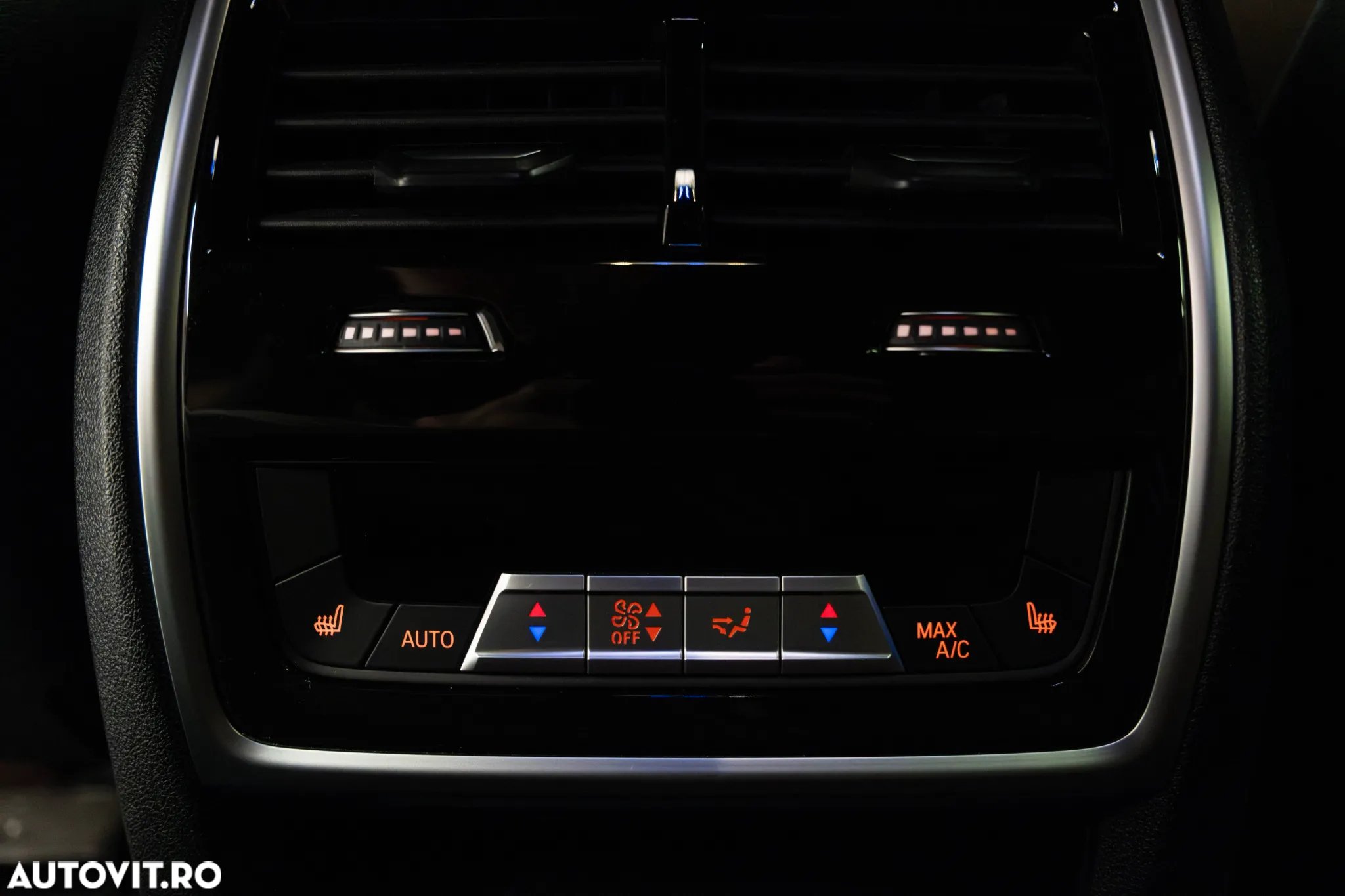 BMW X6 xDrive40i AT MHEV - 13