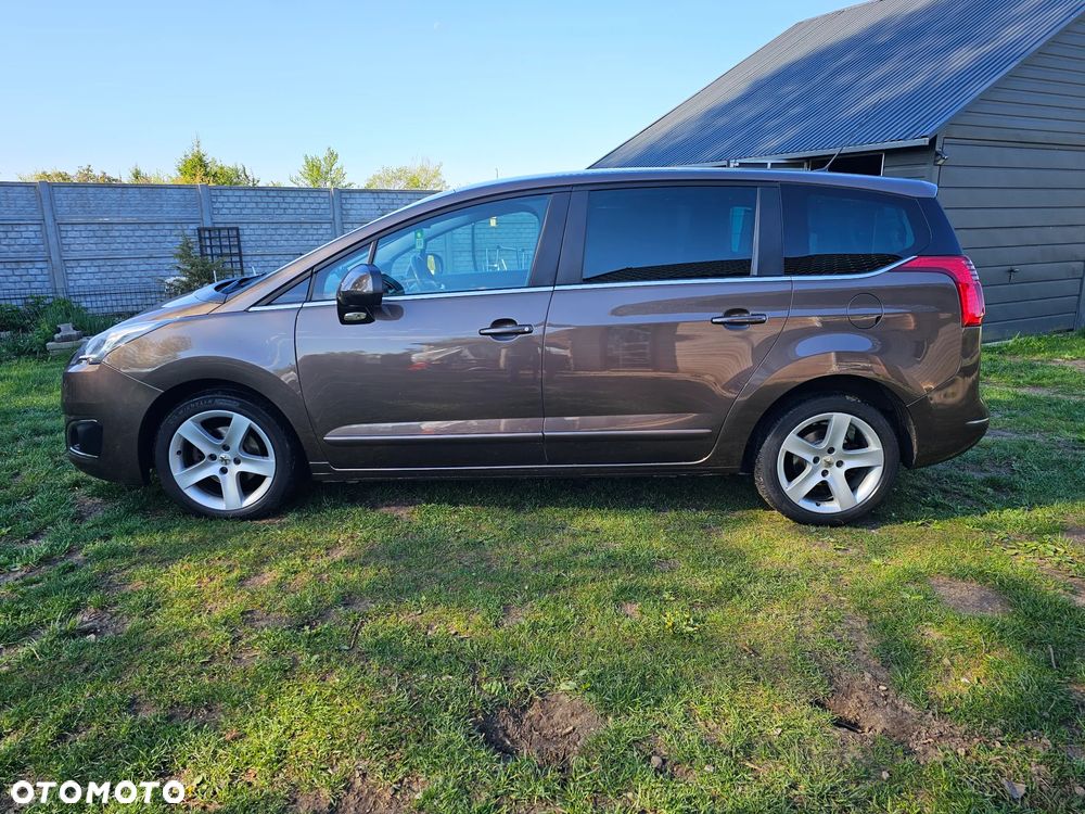 Peugeot 5008 120 VTi Premium - 11