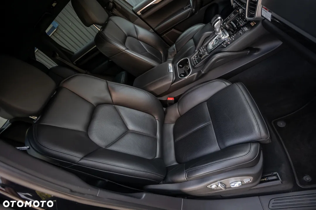 Porsche Cayenne Diesel Tiptronic S - 17