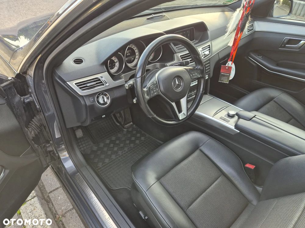 Mercedes-Benz Klasa E 220 T CDI 7G-TRONIC Avantgarde - 5