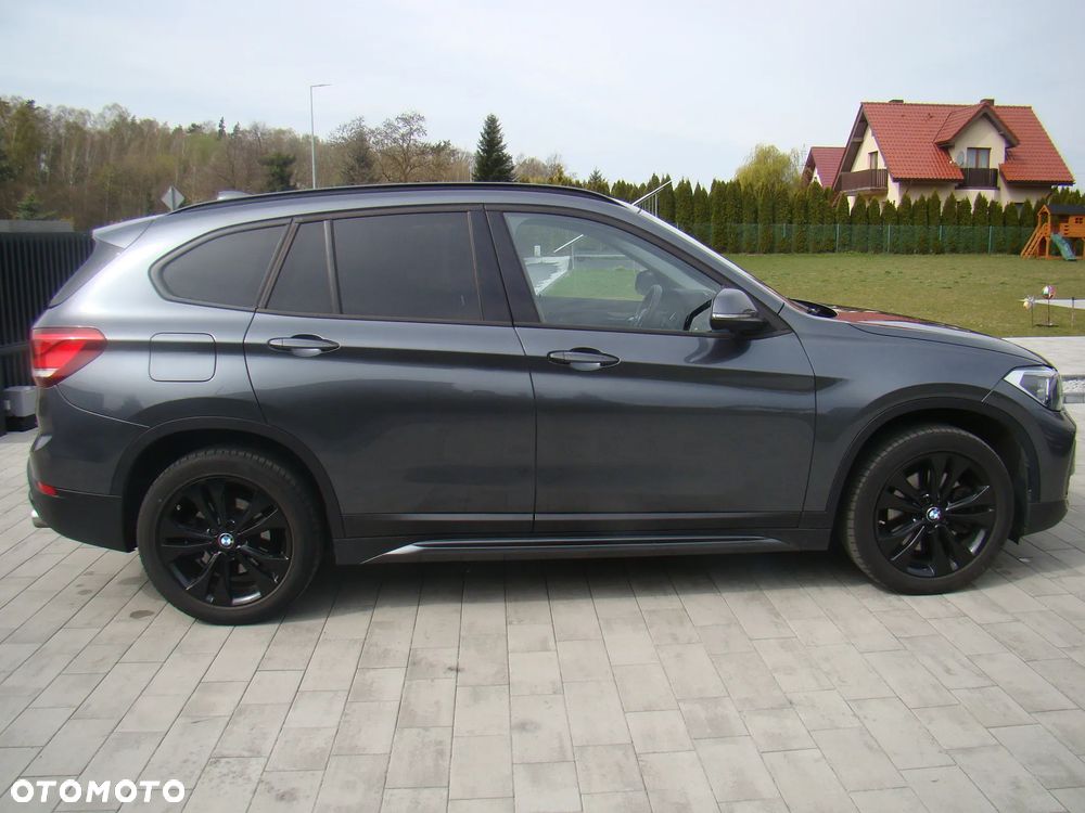 BMW X1 xDrive20d Sport Line - 13