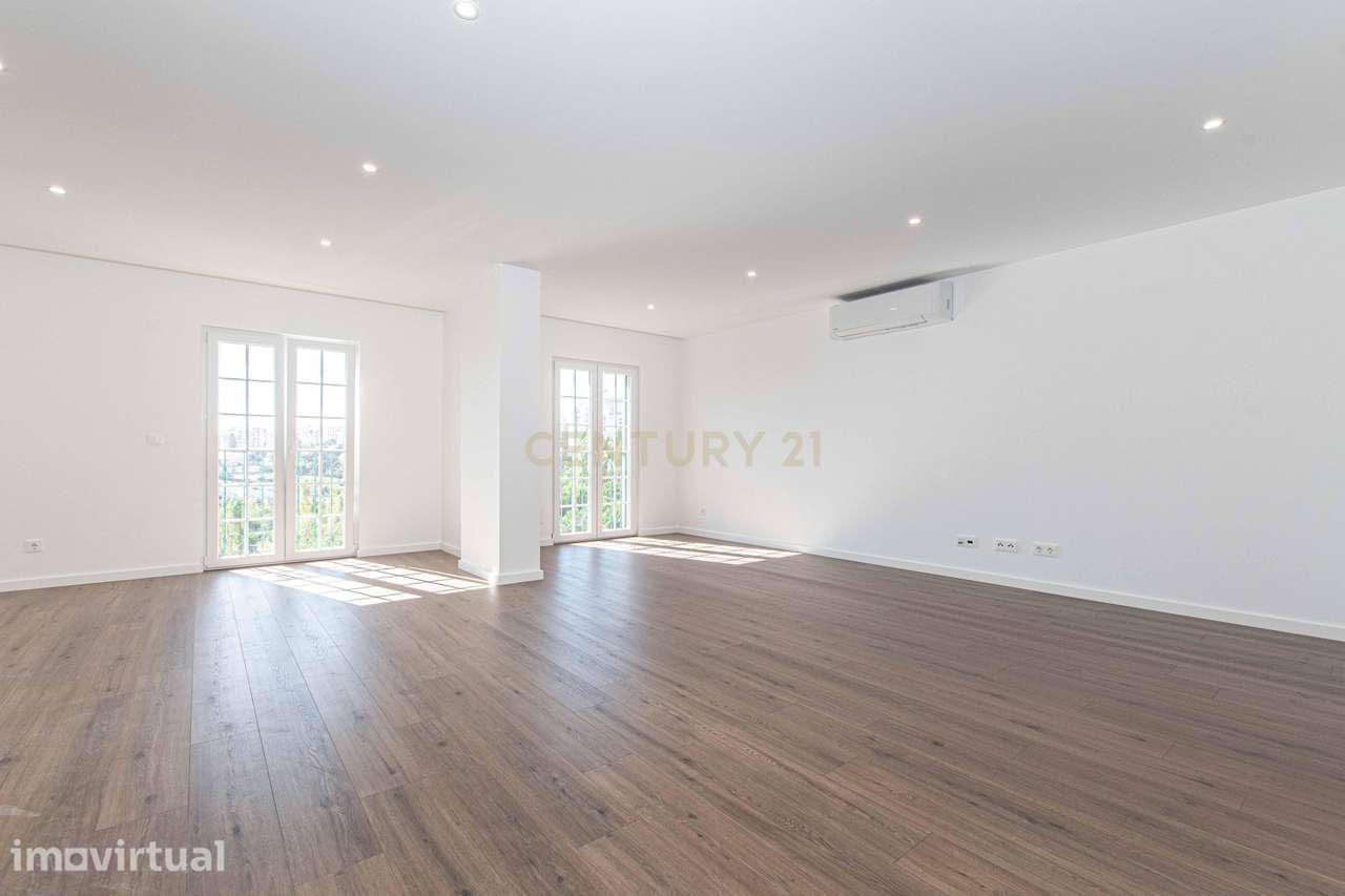 Apartamento T4 com terraço e vista desafogada, Neudel - Amadora - Grande imagem: 2/34