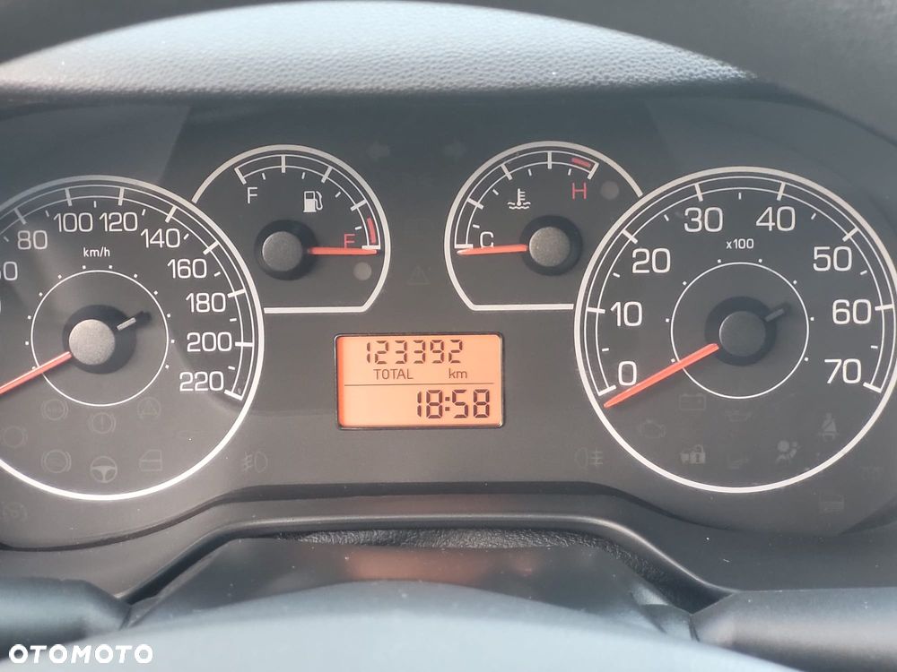 Fiat Punto 1.2 Easy - 26
