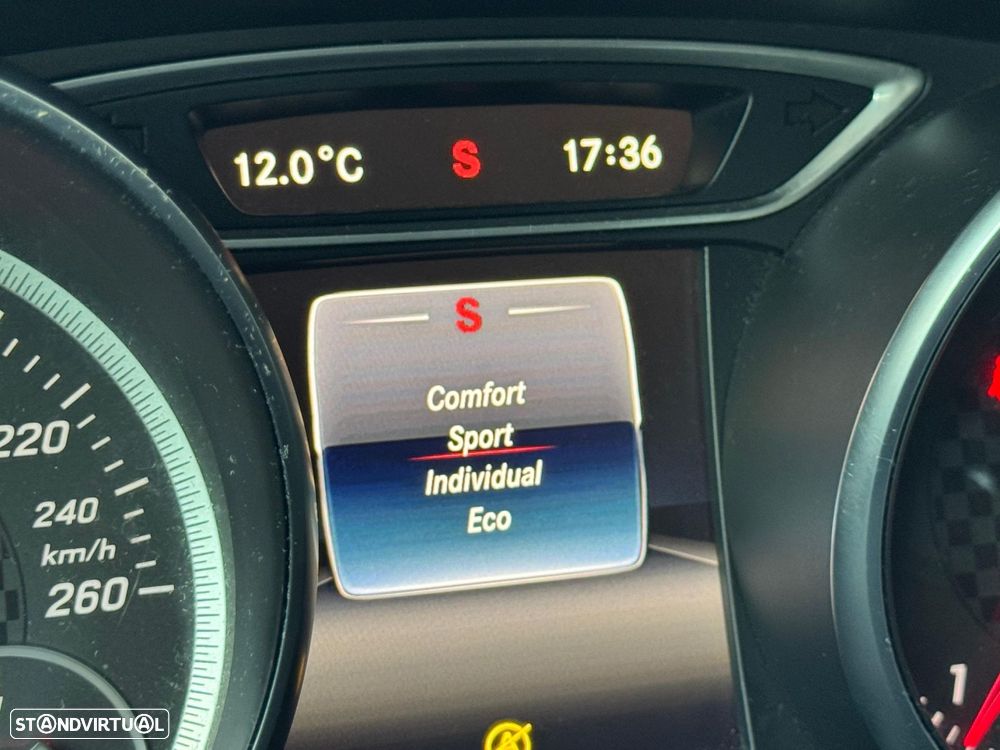 Mercedes-Benz A 180 d AMG Line - 46