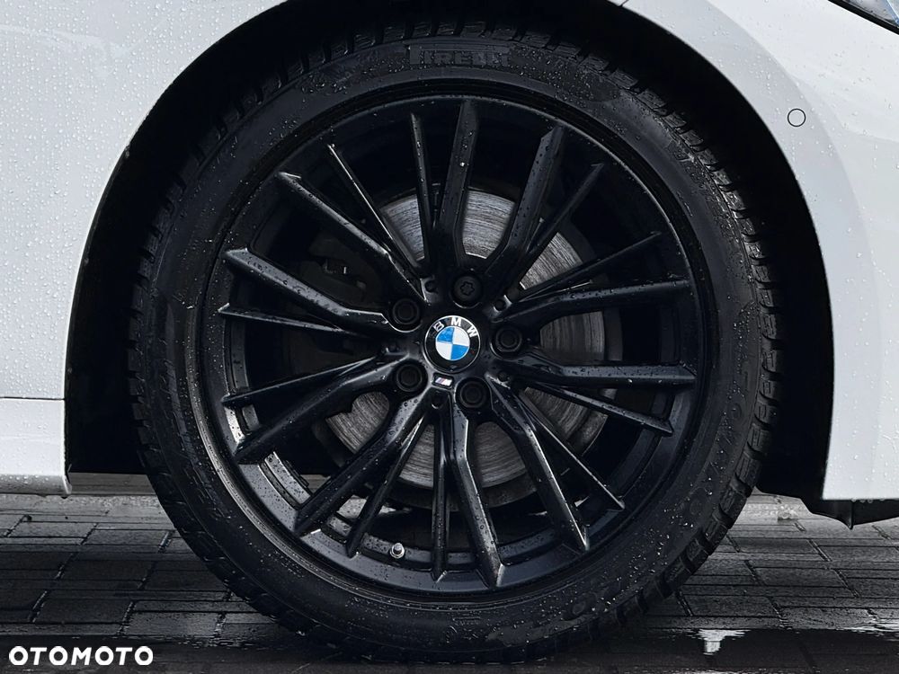 BMW Seria 3 320i GPF M Sport - 11