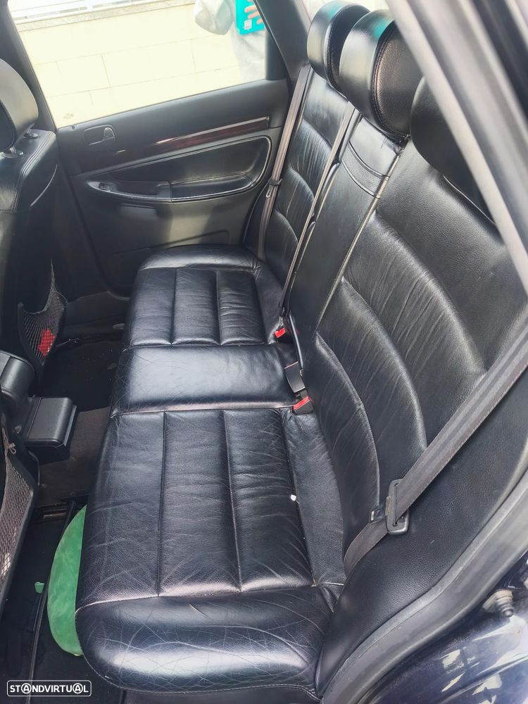 Audi A4 Avant 1.9 TDI Sport 17 - 2