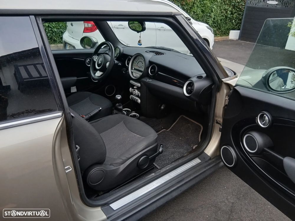 MINI 3 Portas One - 7