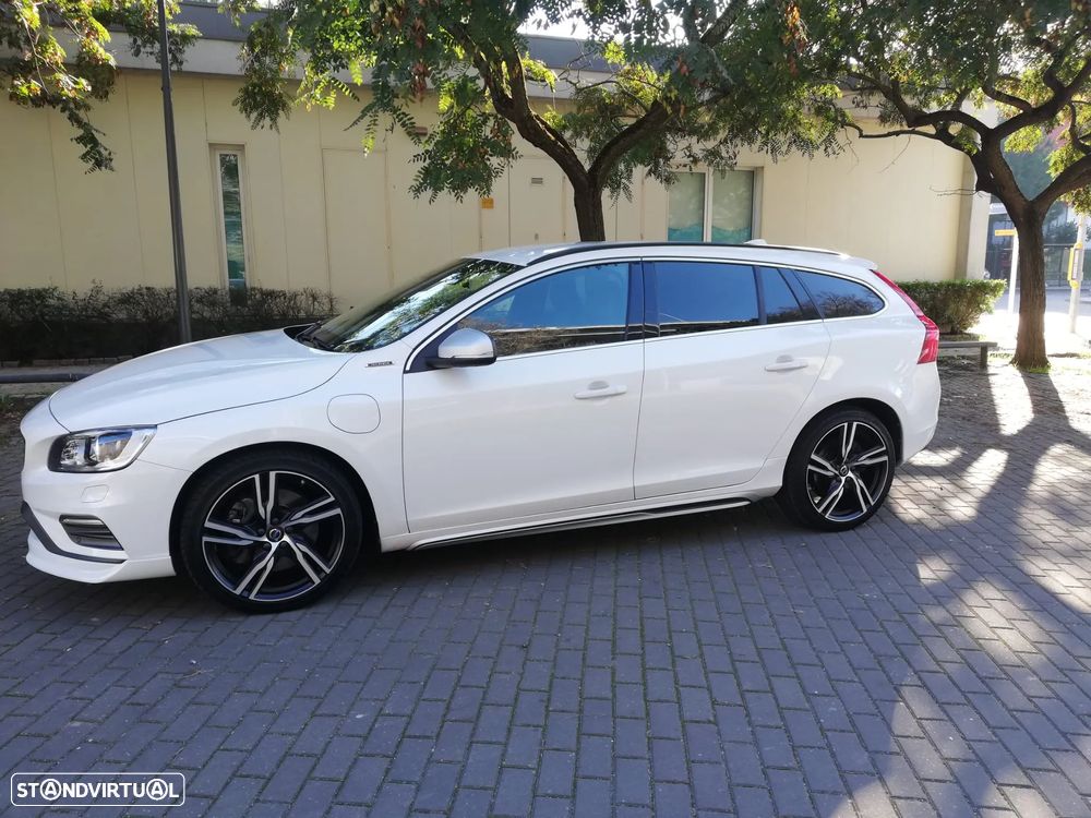 Volvo V60 2.4 D6 R-Design Sum.AWD Phev - 5