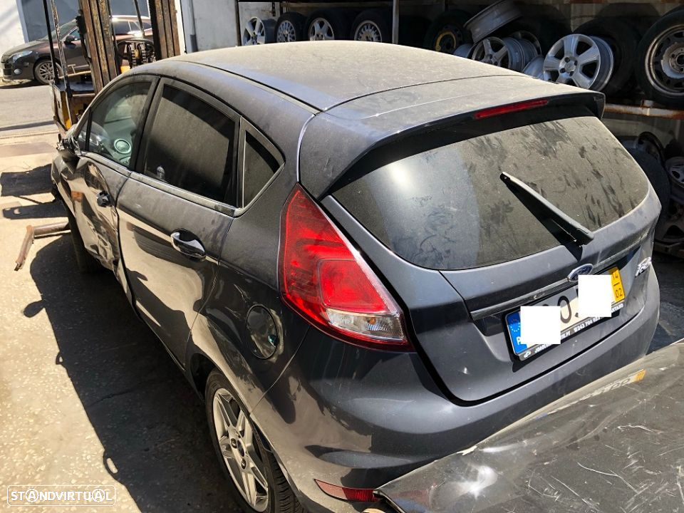 Ford Fiesta Mk6 JA8 1.5 TDCI de 2014 para peças ou inteiro - 2