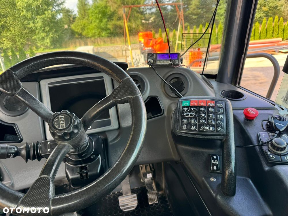 Bell E30 - 7