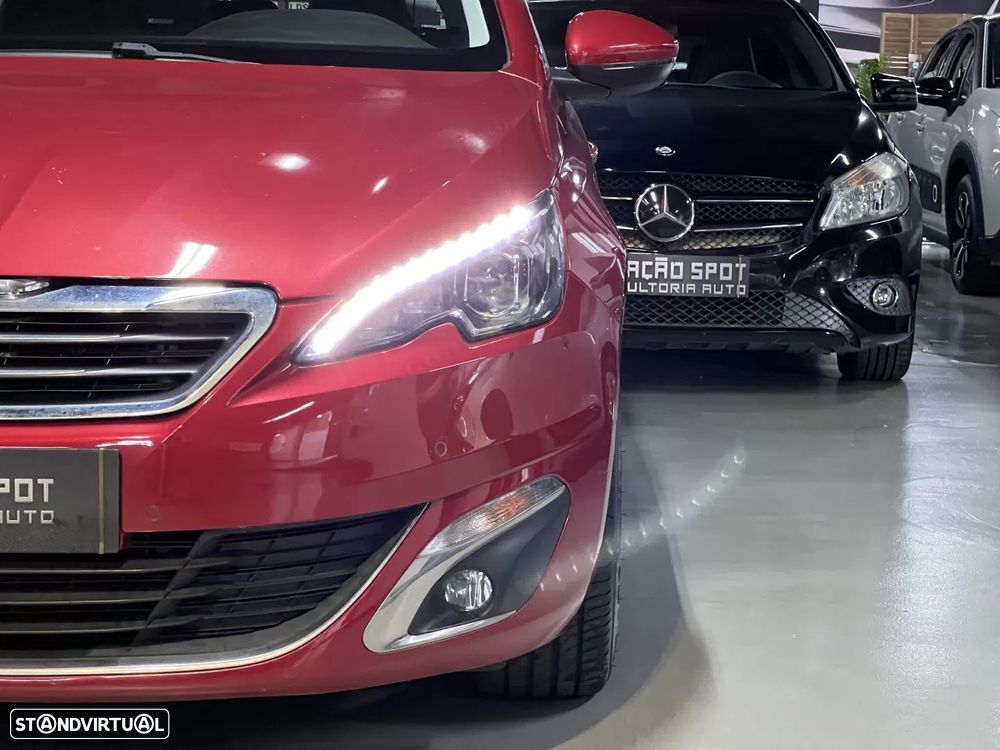 Peugeot 308 1.2 PureTech Active J17 - 17