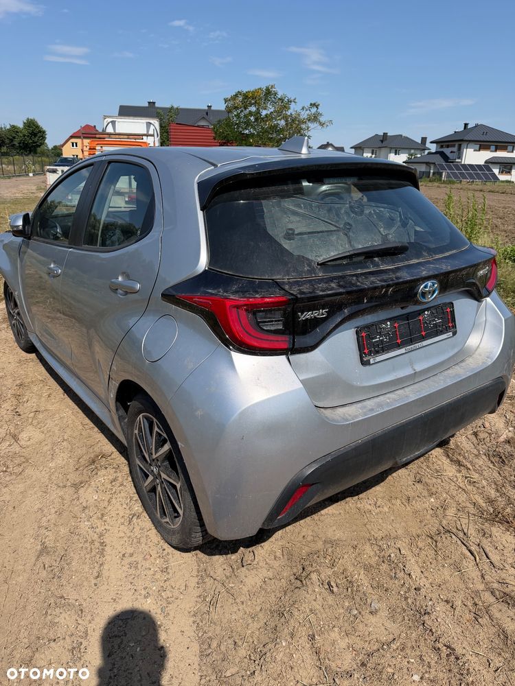 Toyota Yaris - 1