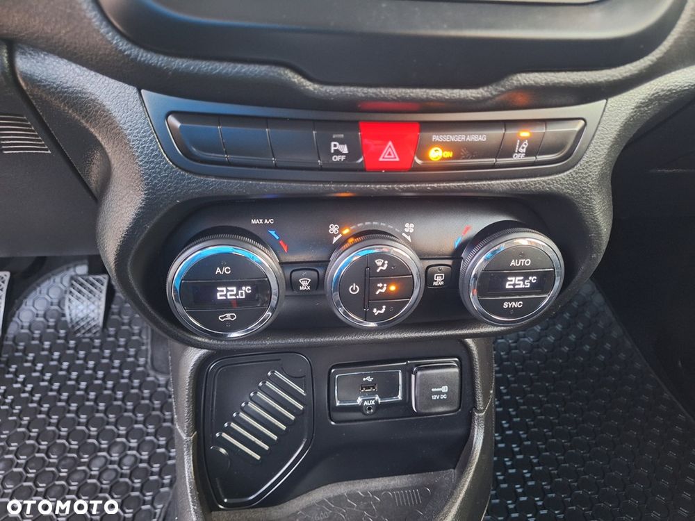 Jeep Renegade 1.4 MultiAir Limited FWD S&S - 15