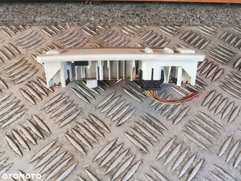 Volkswagen OE 6Q0947105 Lampka Oświetlenia Kabiny - 3