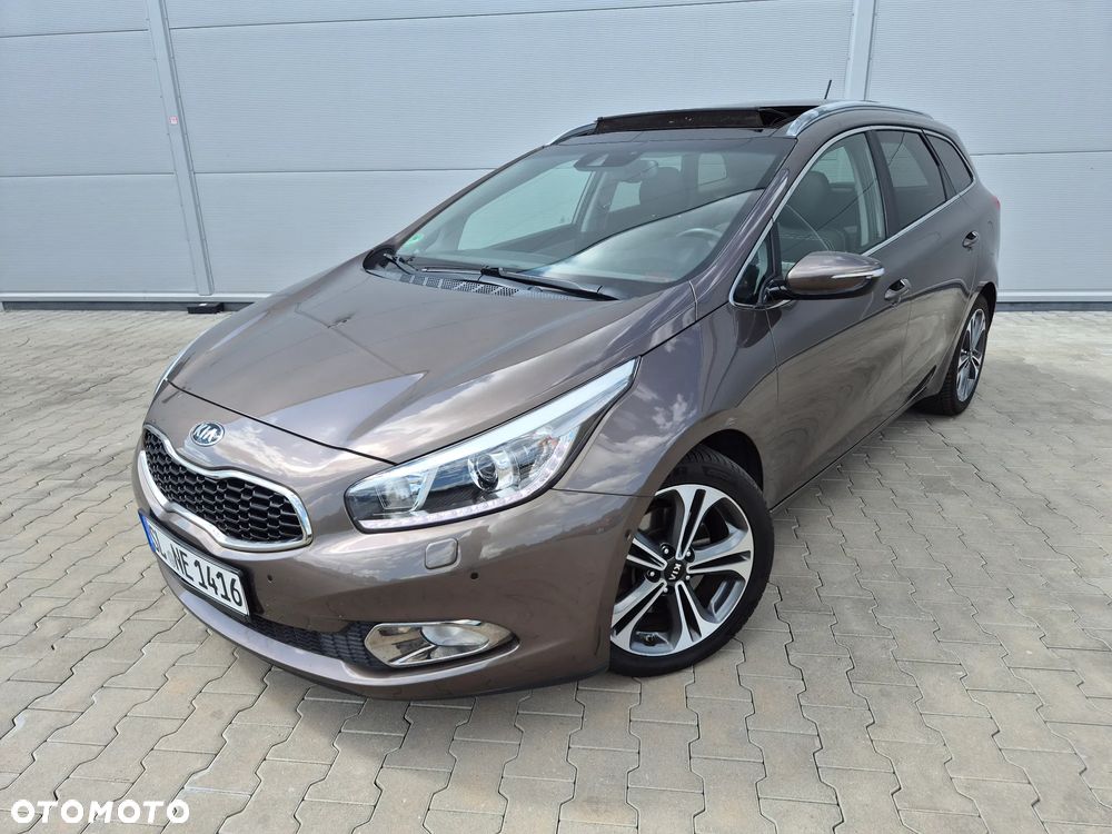 Kia Ceed 1.6 CRDi 128 Platinum Edition - 1