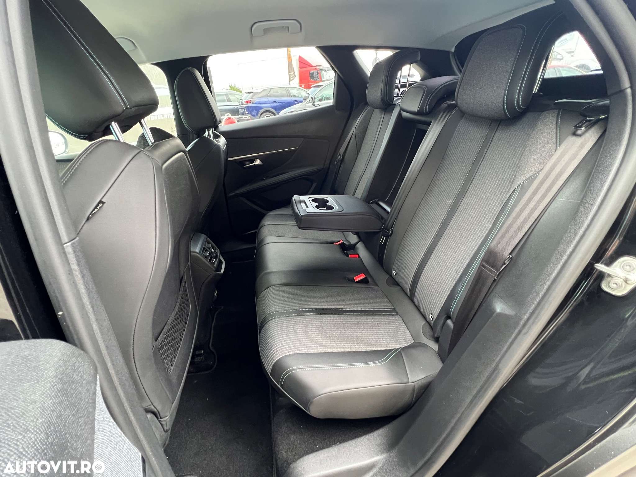 Peugeot 3008 1.5 BlueHDI 130 S&S BVM6 Allure - 14