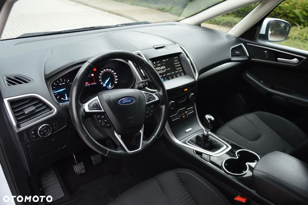 Ford S-Max - 9