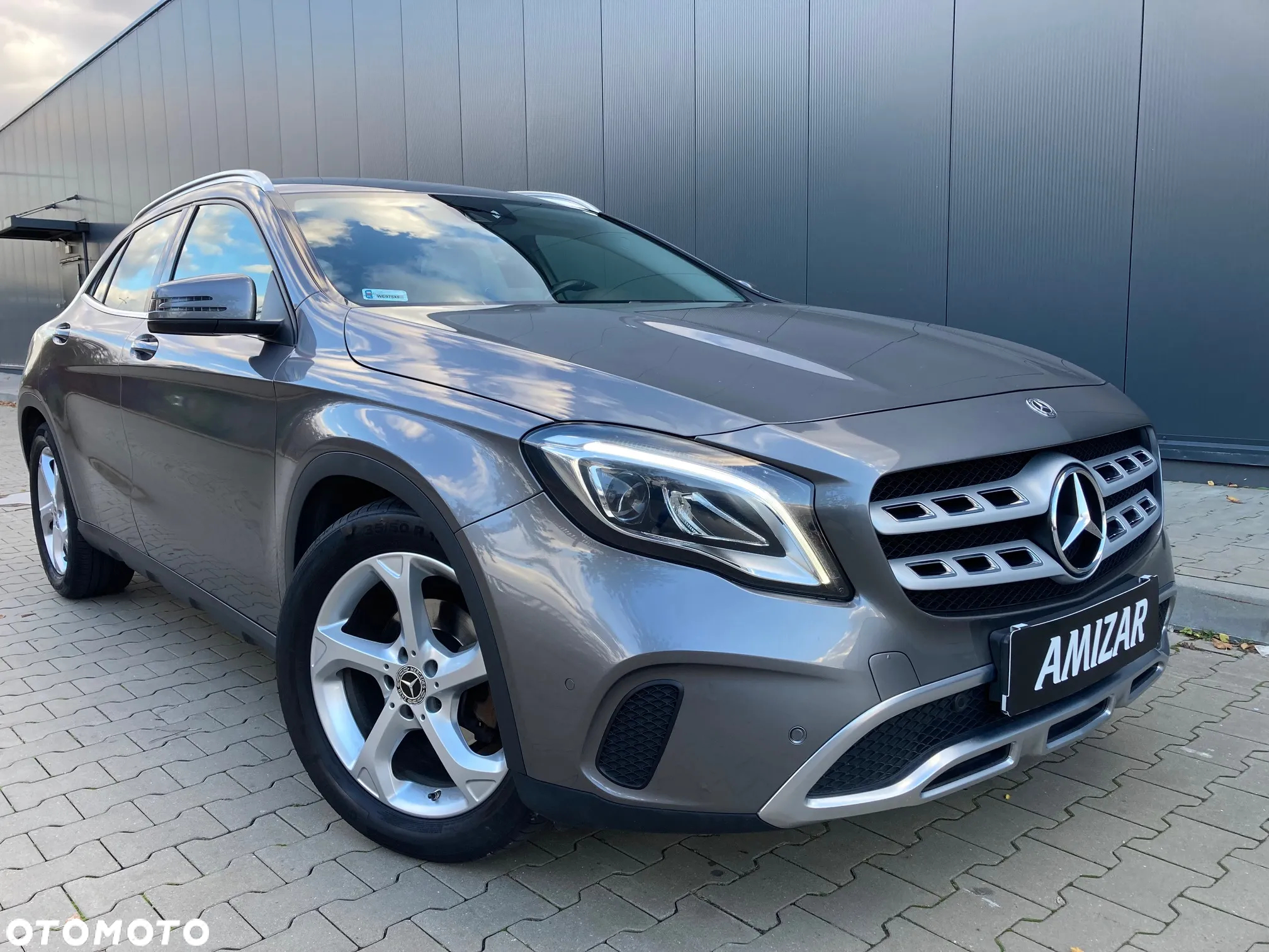 Mercedes-Benz GLA 200 7G-DCT AMG Line - 10