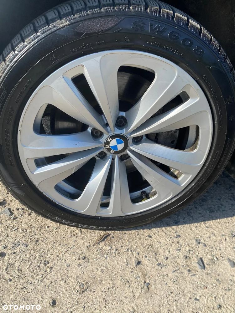 BMW 5GT - 18