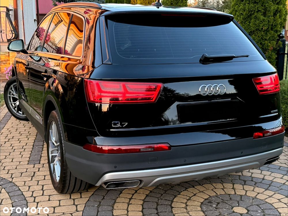 Audi Q7 - 16