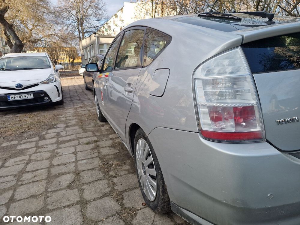 Toyota Prius 1.5 VVT-i Sol - 6
