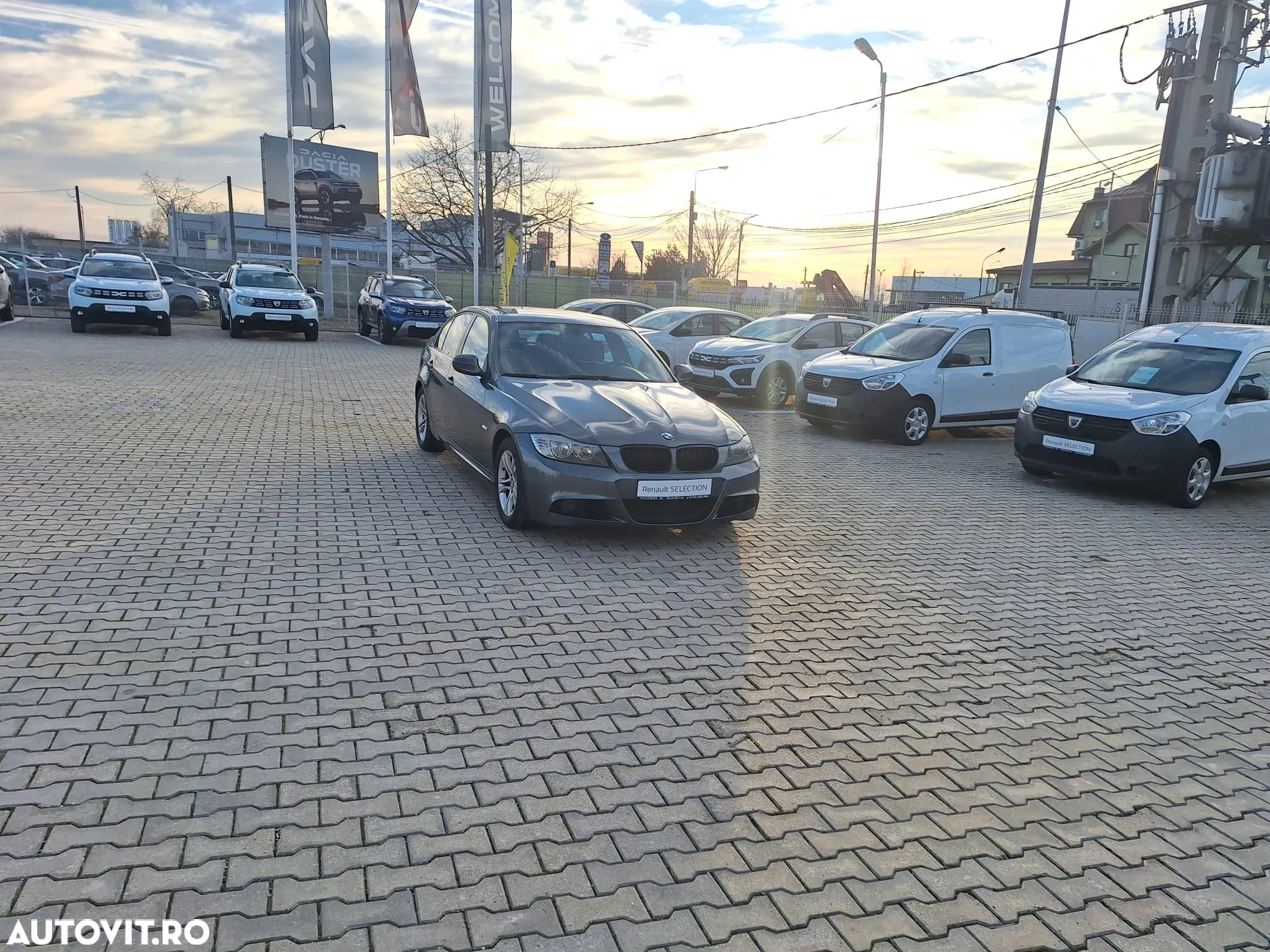 BMW Seria 3 320d EfficientDynamics Edition - 12