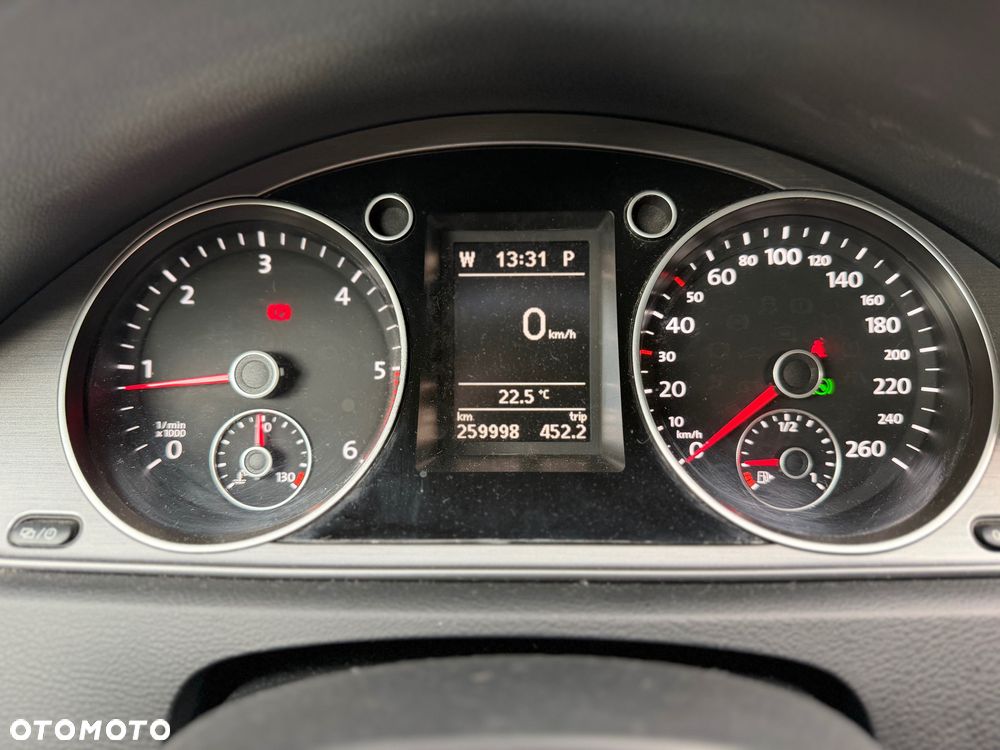 Volkswagen Passat - 7