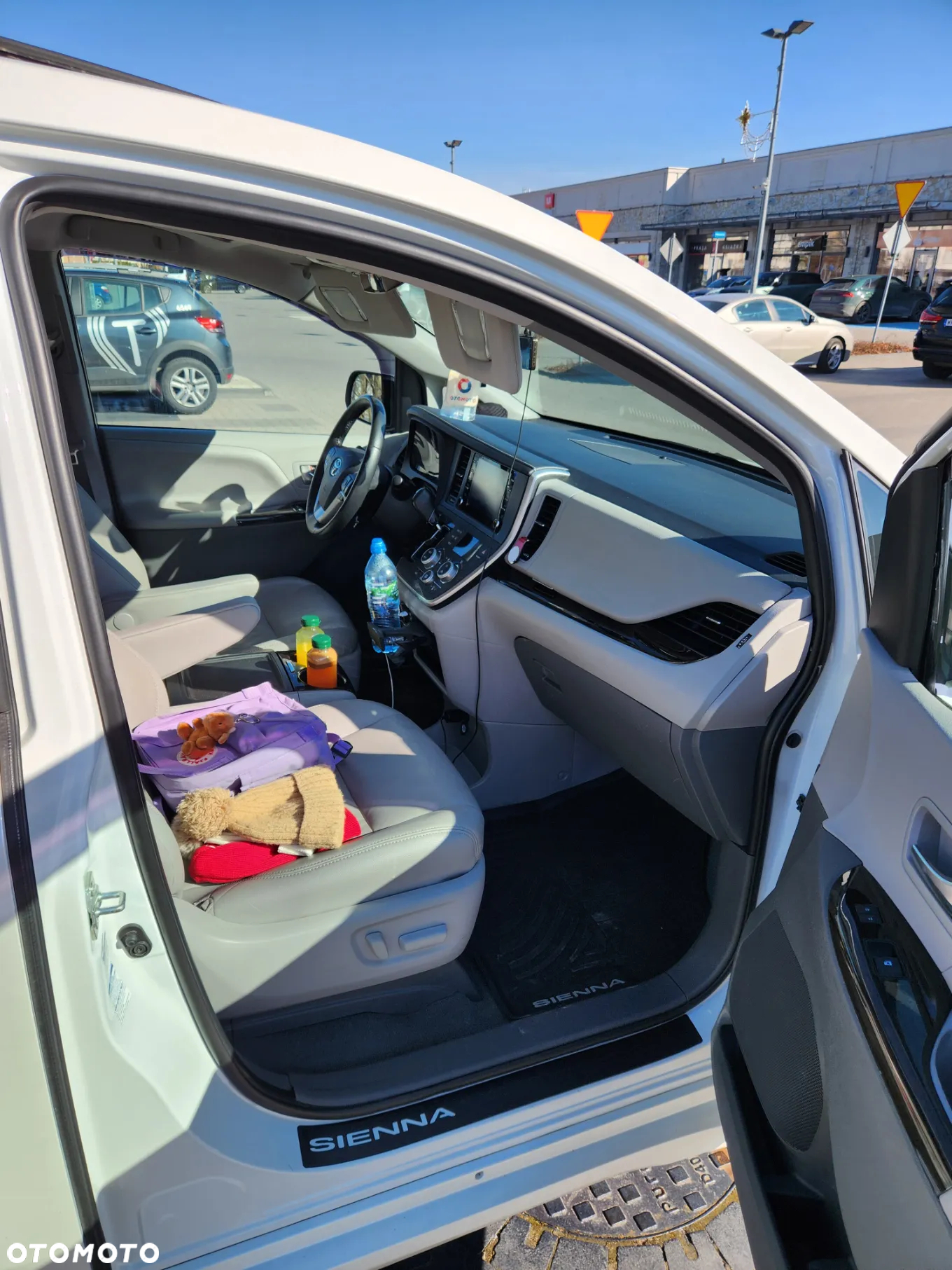 Toyota Sienna 3.5 V6 LE AWD - 13