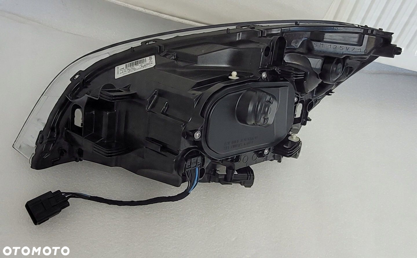 LAMPA PRAWA PRZÓD VOLVO V60 I S60 II 2010-2013 XENON 9 PIN 31420674 - 7