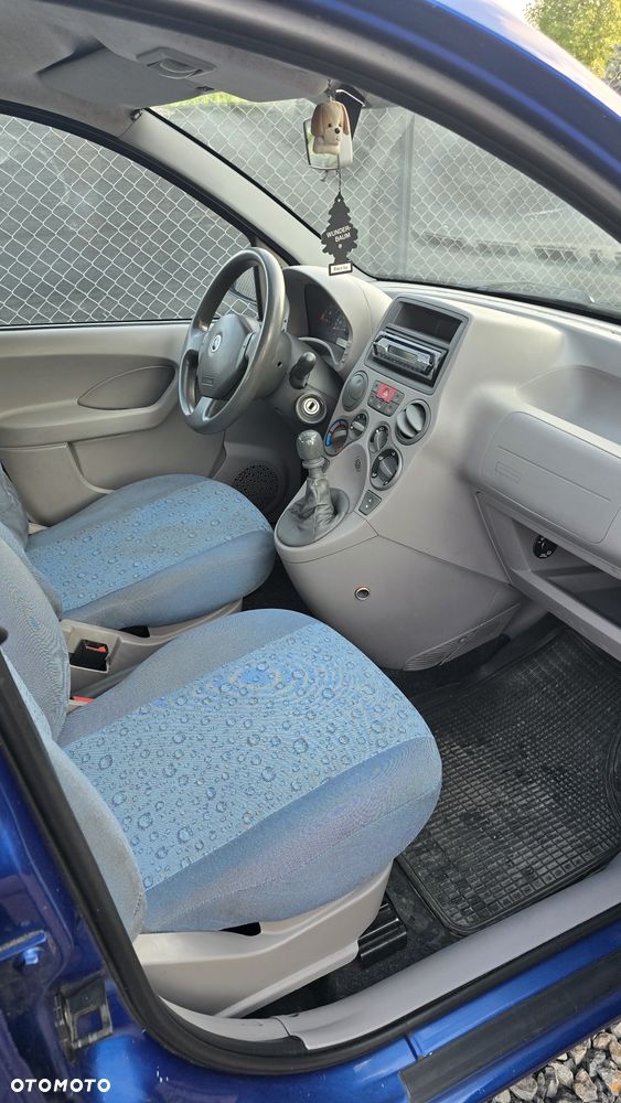 Fiat Panda 1.1 Active dla kobiet - 9