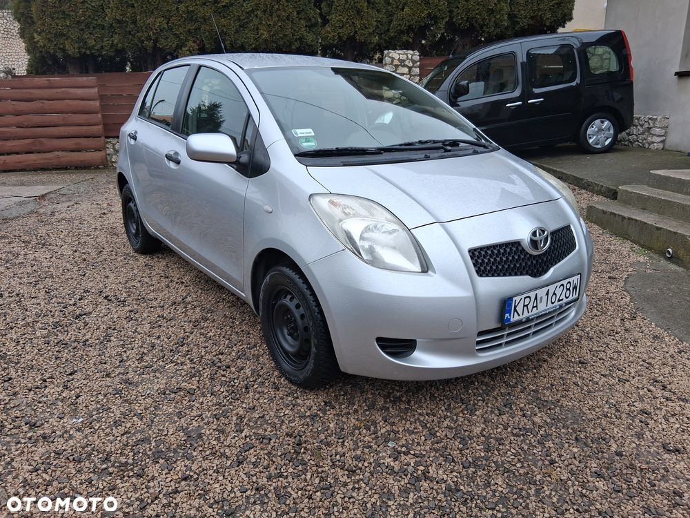 Toyota Yaris 1.0 Luna A/C - 4