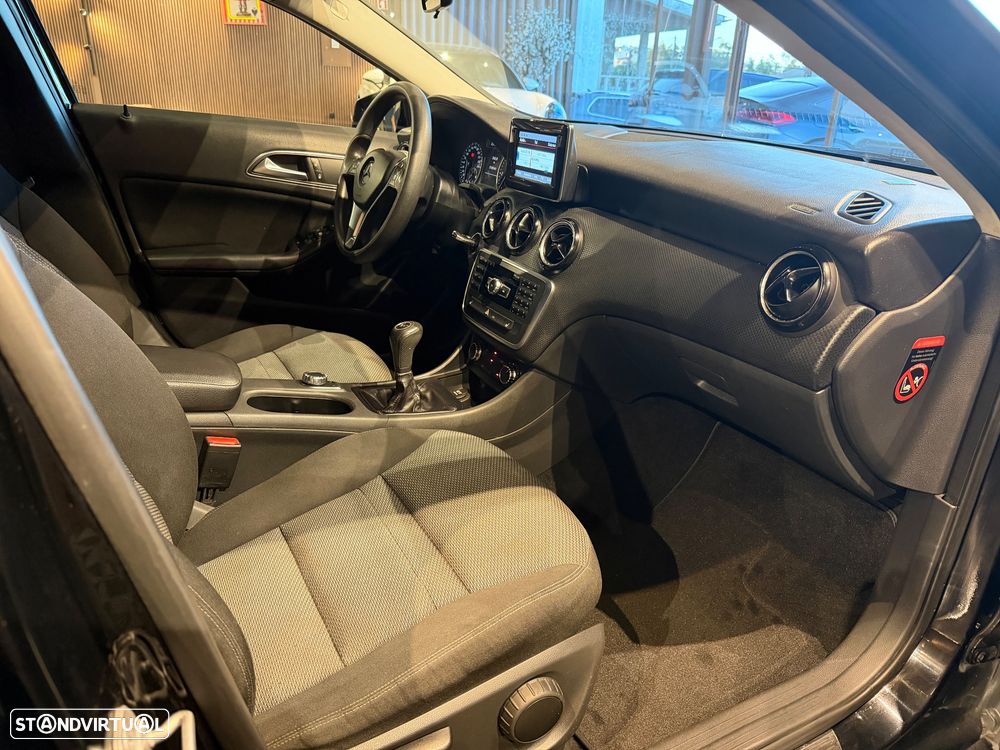 Mercedes-Benz A 200 CDI (BlueEFFICIENCY) Style - 22
