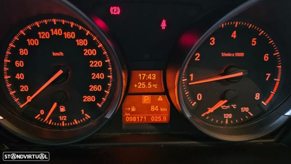BMW Z4 sDrive20i Aut. — fotografia 15