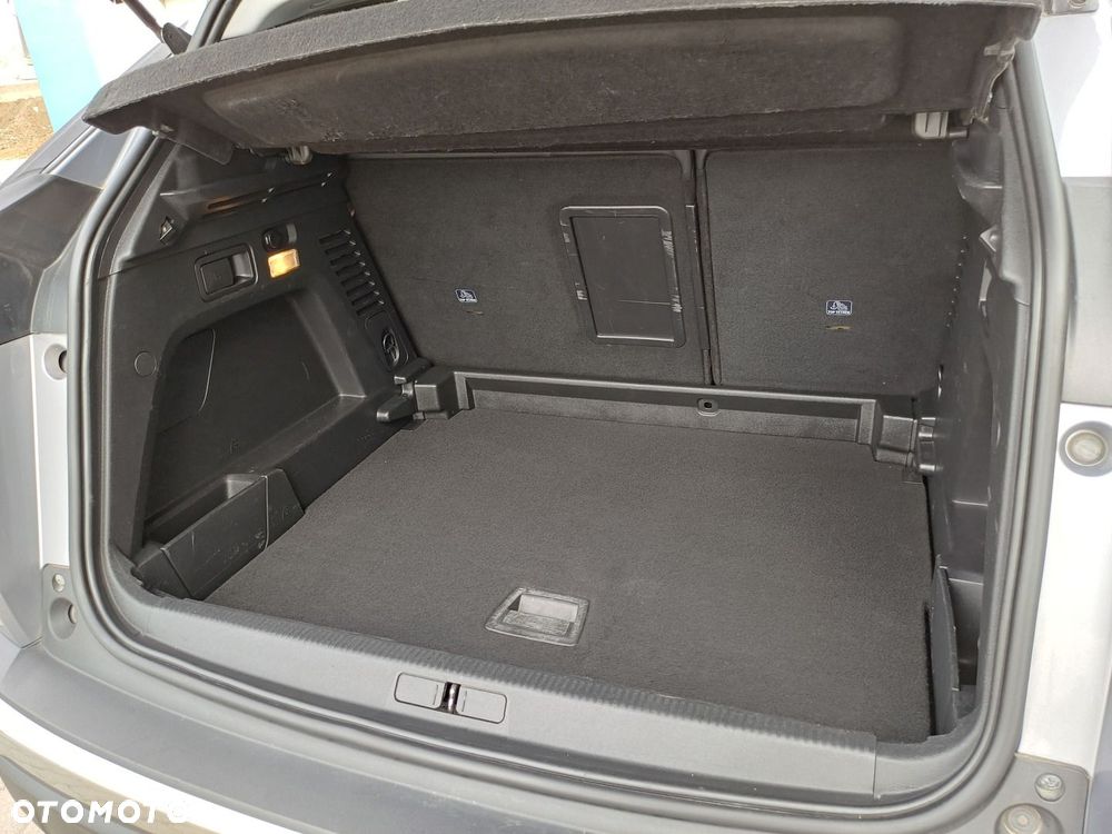 Peugeot 3008 1.5 BlueHDi Allure Pack S&S EAT8 - 35
