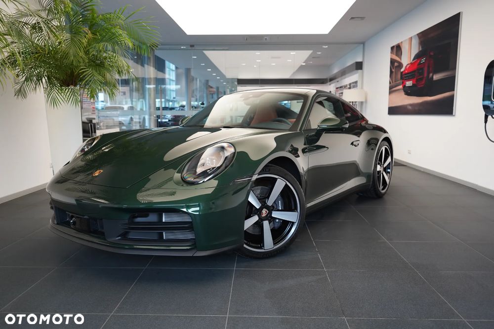 Porsche 911 Carrera - 1