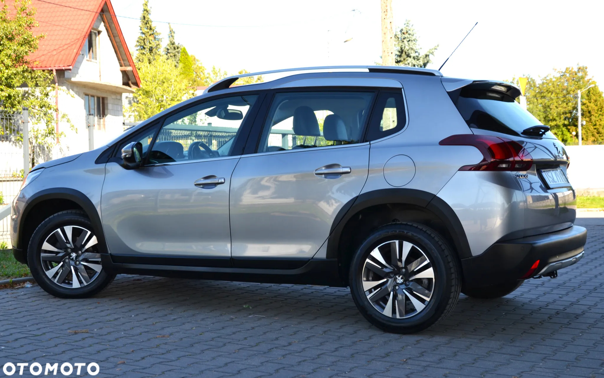 Peugeot 2008 1.6 BlueHDi Allure - 26
