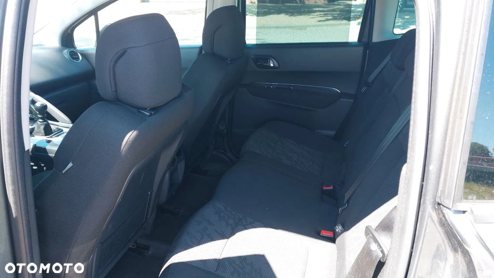 Peugeot 3008 1.6 HDi Premium - 5