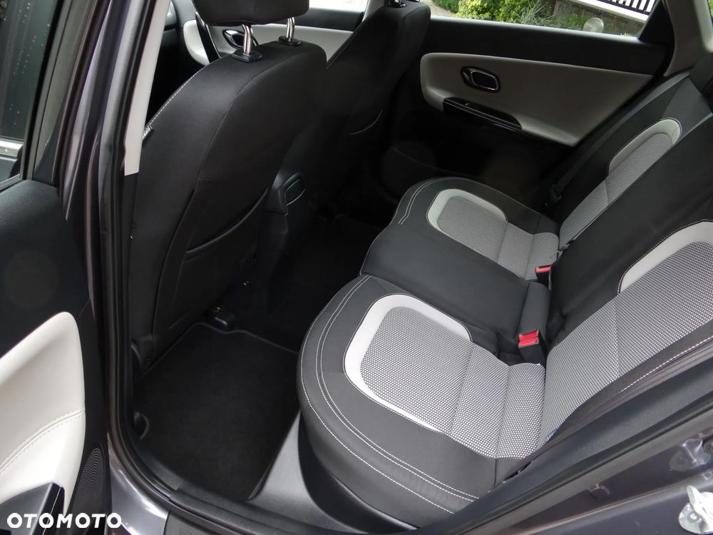Kia Ceed 1.4 CVVT Dream Team Edition - 26