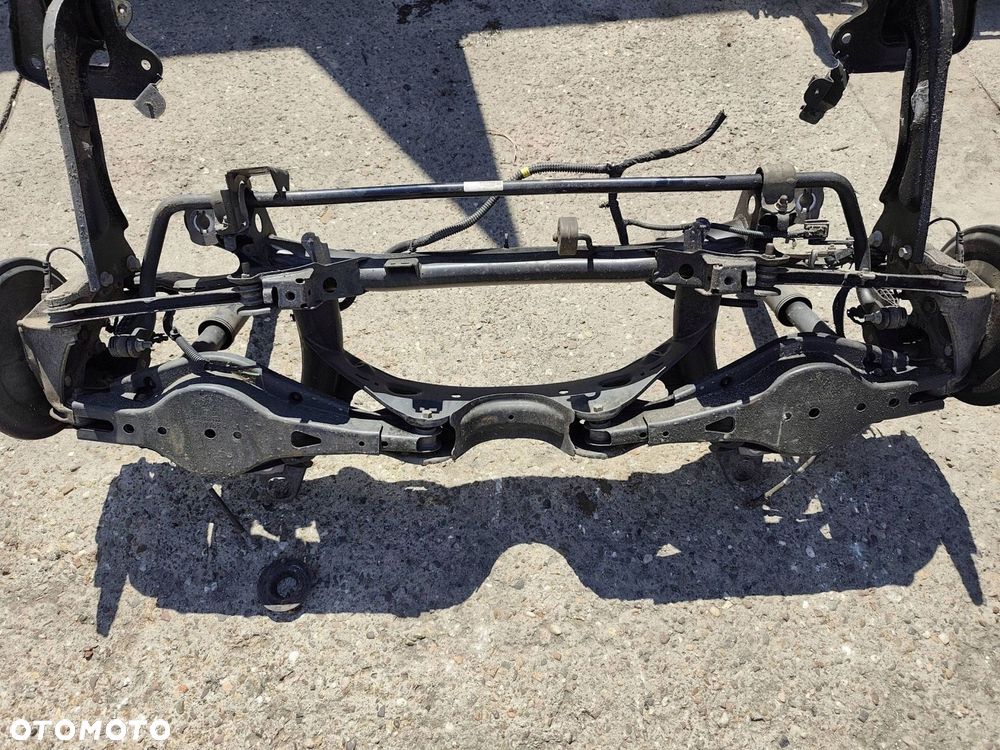 VOLVO XC40 TYLNY WÓZEK ZAWIESZENIE TYLNE KOMPLETNE 2WD 32246360 - 2