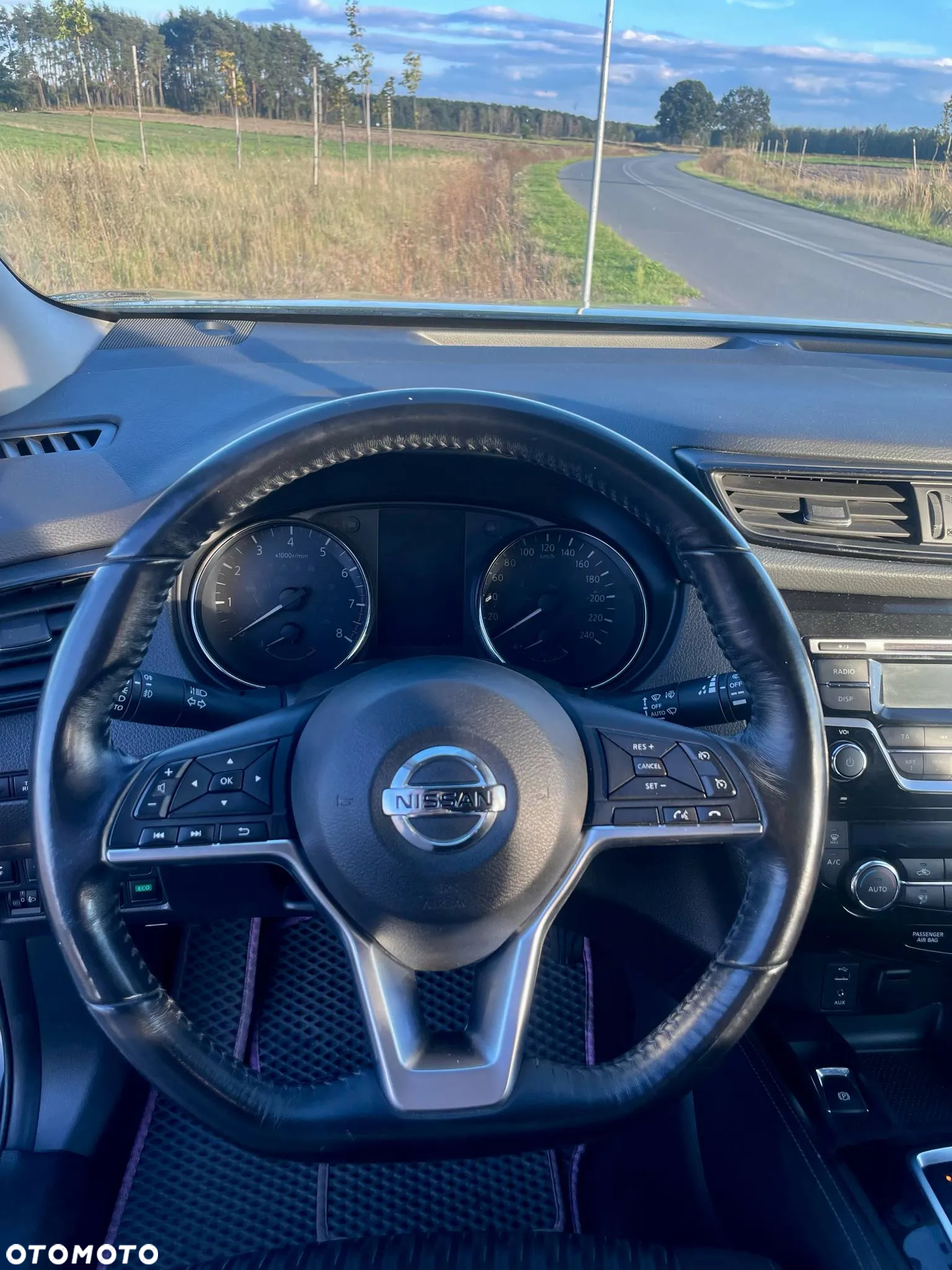 Nissan X-Trail 1.3 DIG-T N-Connecta 2WD DCT - 12